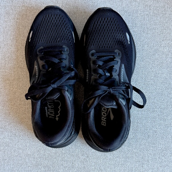 Brooks Adrenaline GTS23  Womens Black Size 6 - No box - See Comments-  FREE SHIP - Picture 12 of 15